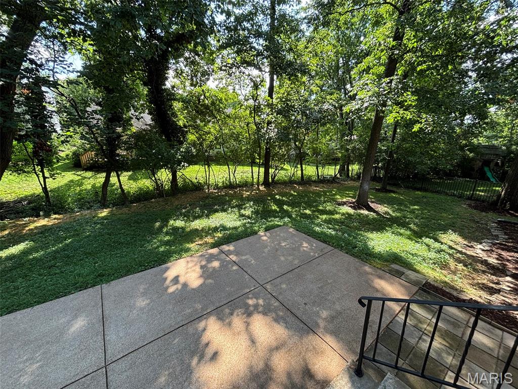 754 Carman Woods Drive Property Photo 41