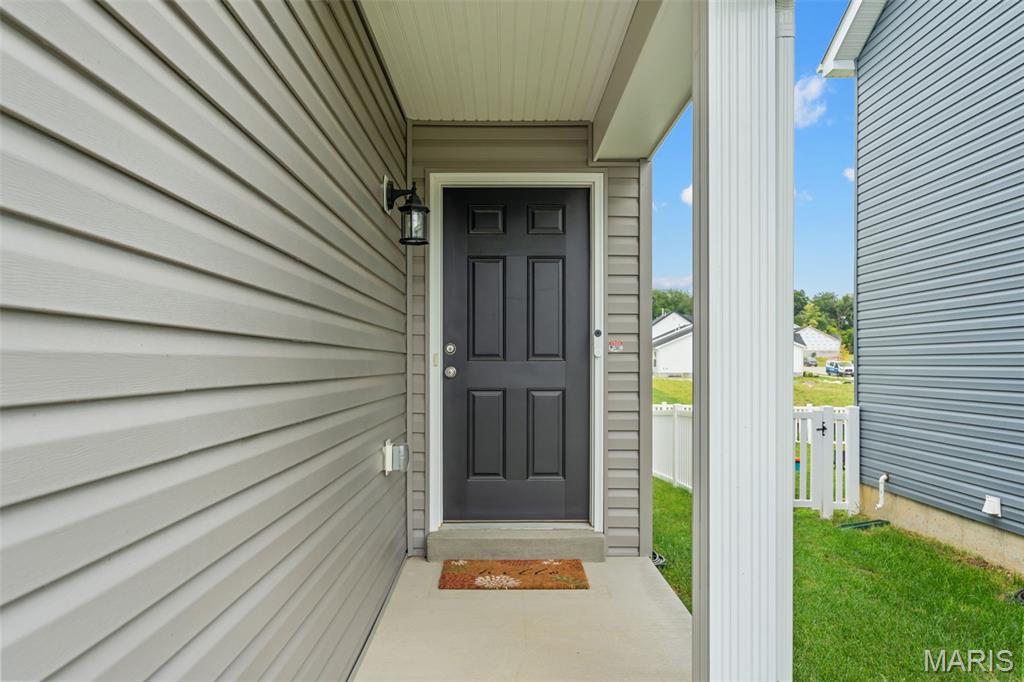 1061 Vardon Meadows Drive Property Photo 2
