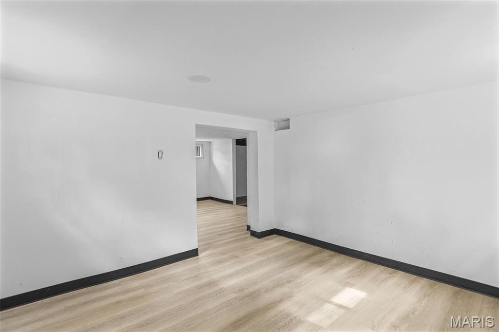 916 W Monroe Street Property Photo 18