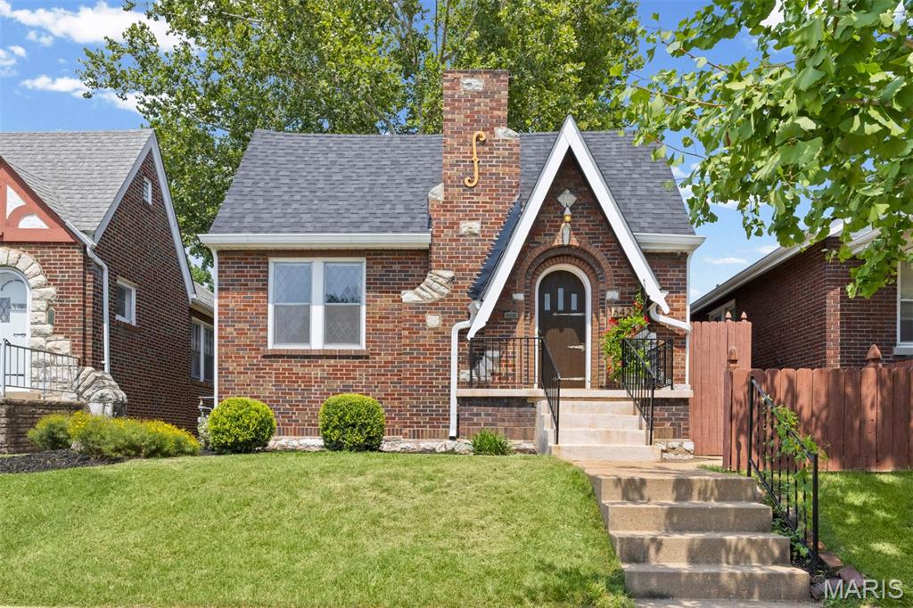 6427 Pernod Avenue Property Photo 1
