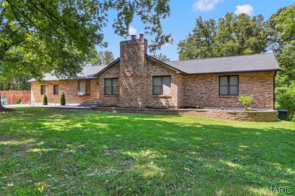 5011 Devon Drive Property Photo 1