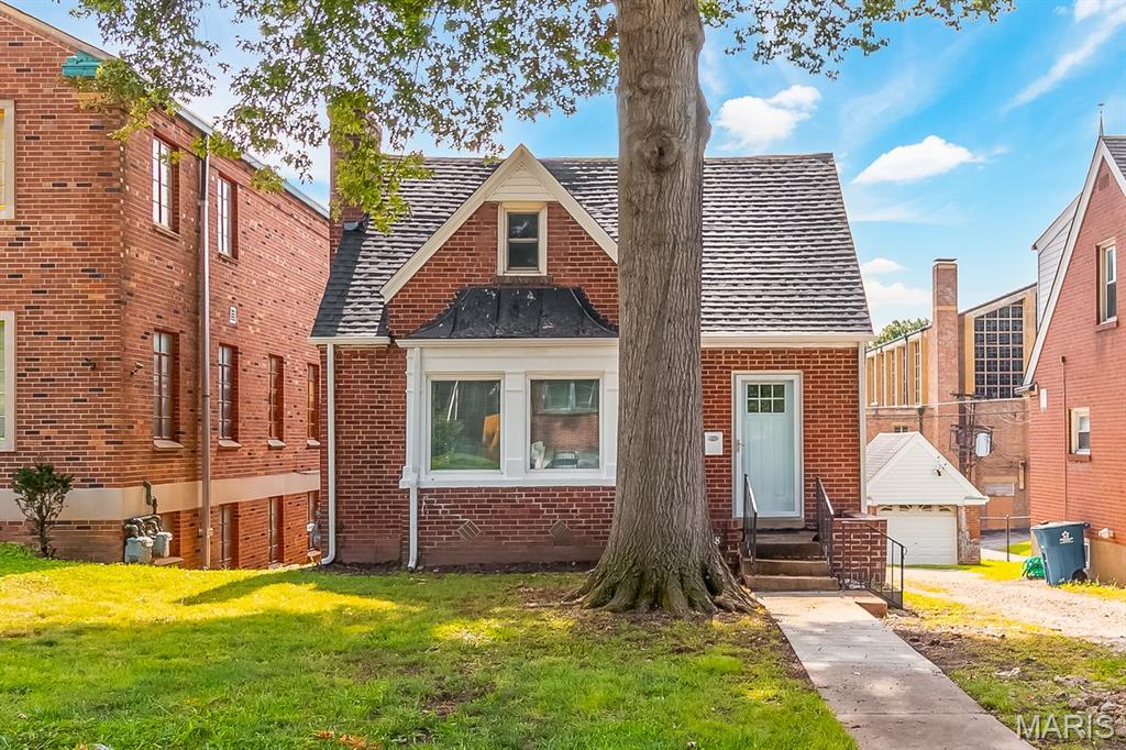3808 Colonial Avenue Property Photo 1