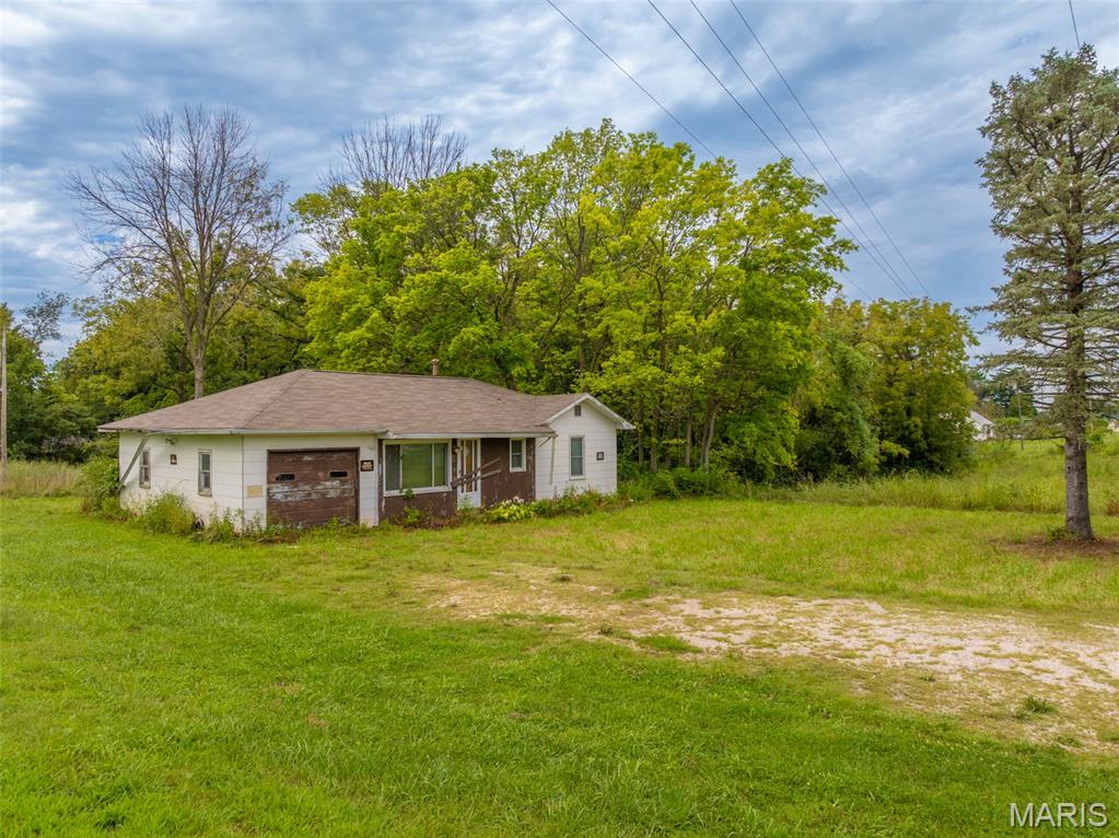 4032 E Highway 47 Property Photo 1