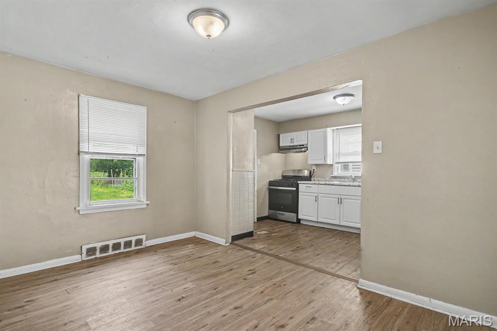 6829 Berkridge Court Property Photo 9