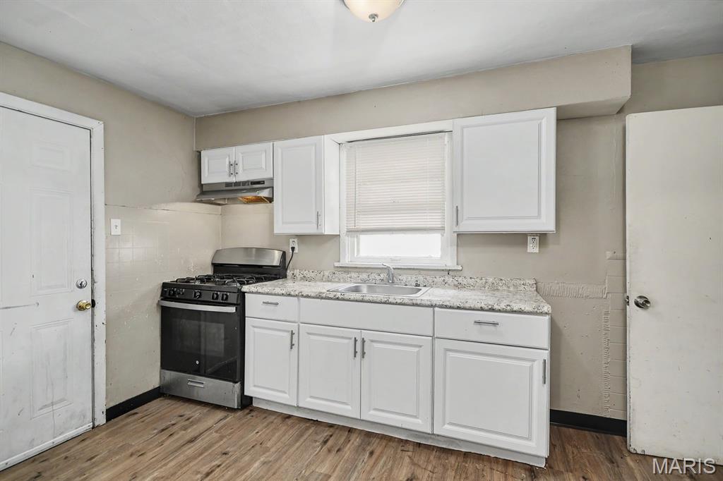 6829 Berkridge Court Property Photo 11