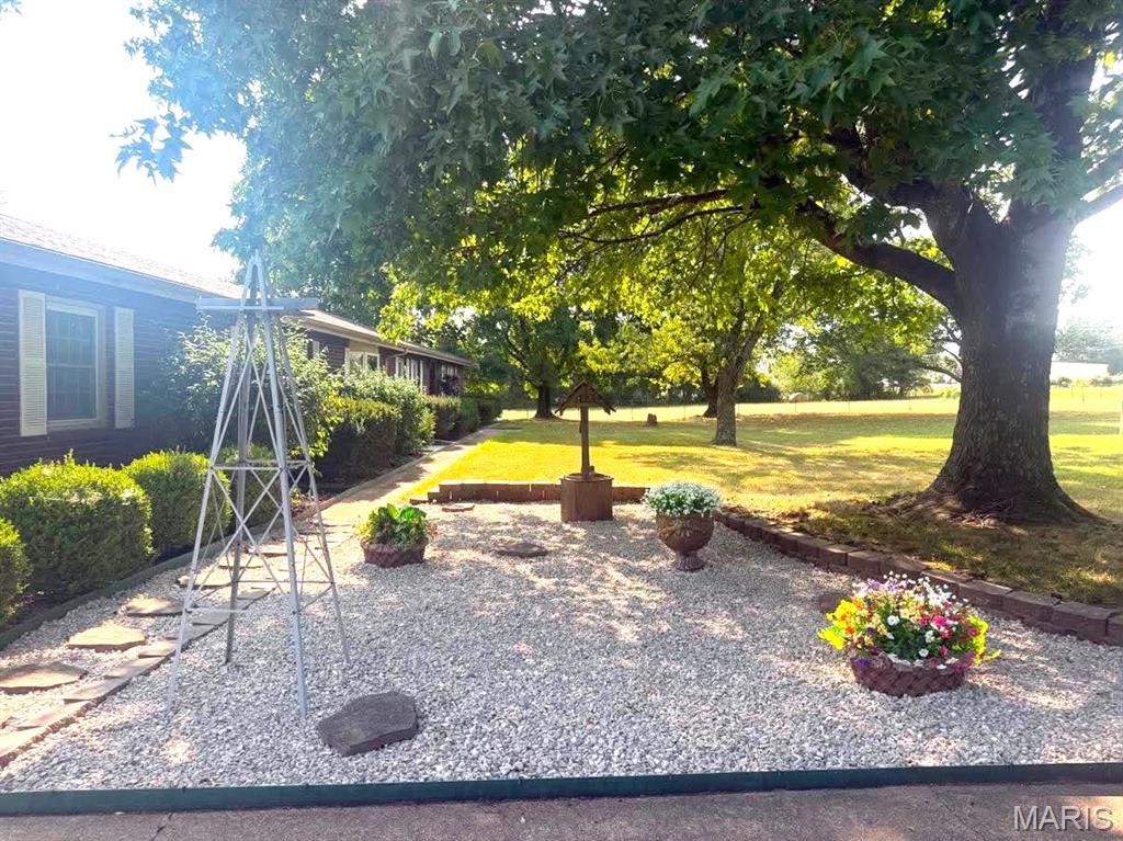 17202 Highway 64 Property Photo 3