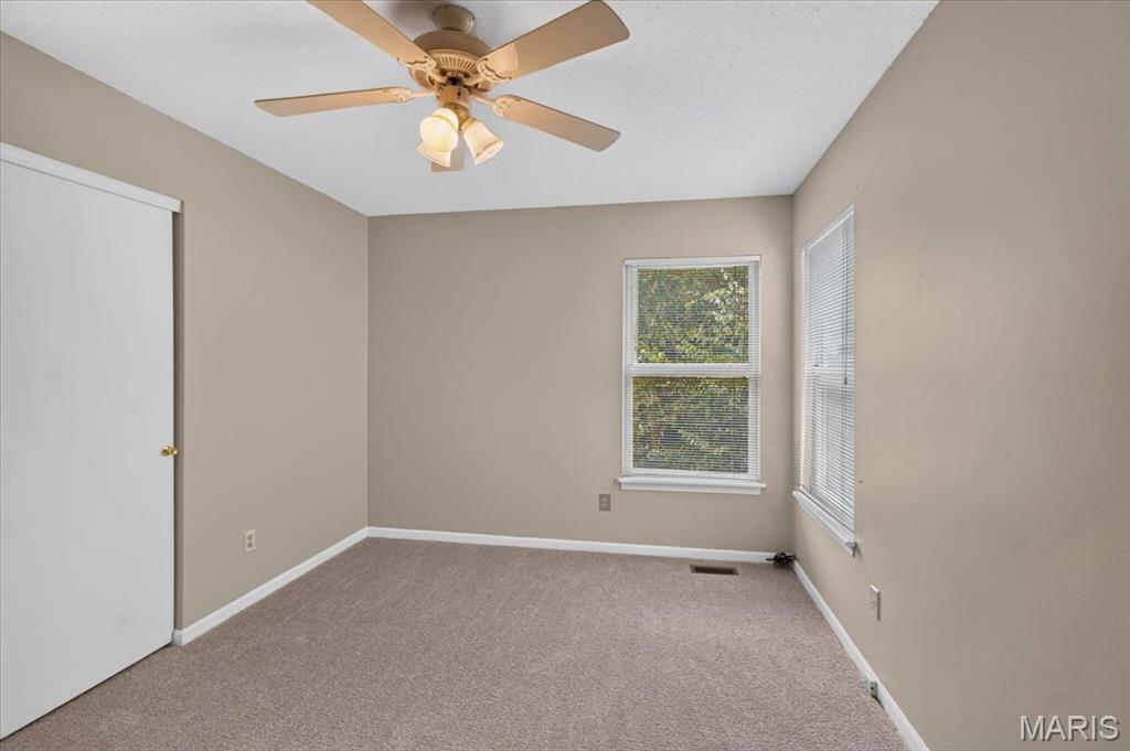 1032 Oak Glen Circle Property Photo 18