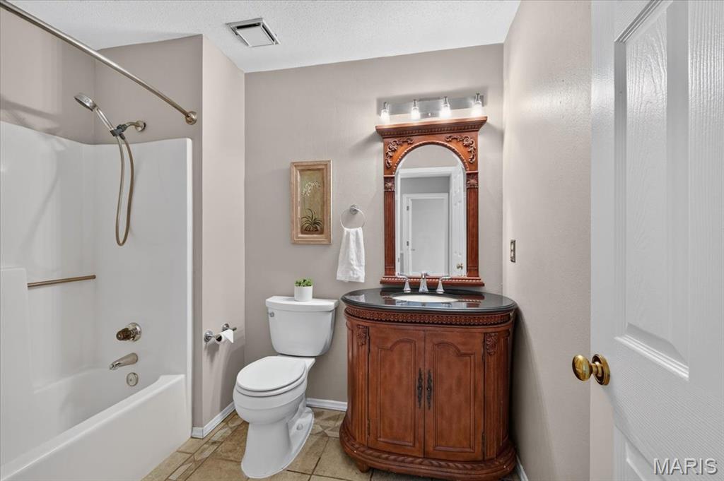 1032 Oak Glen Circle Property Photo 21