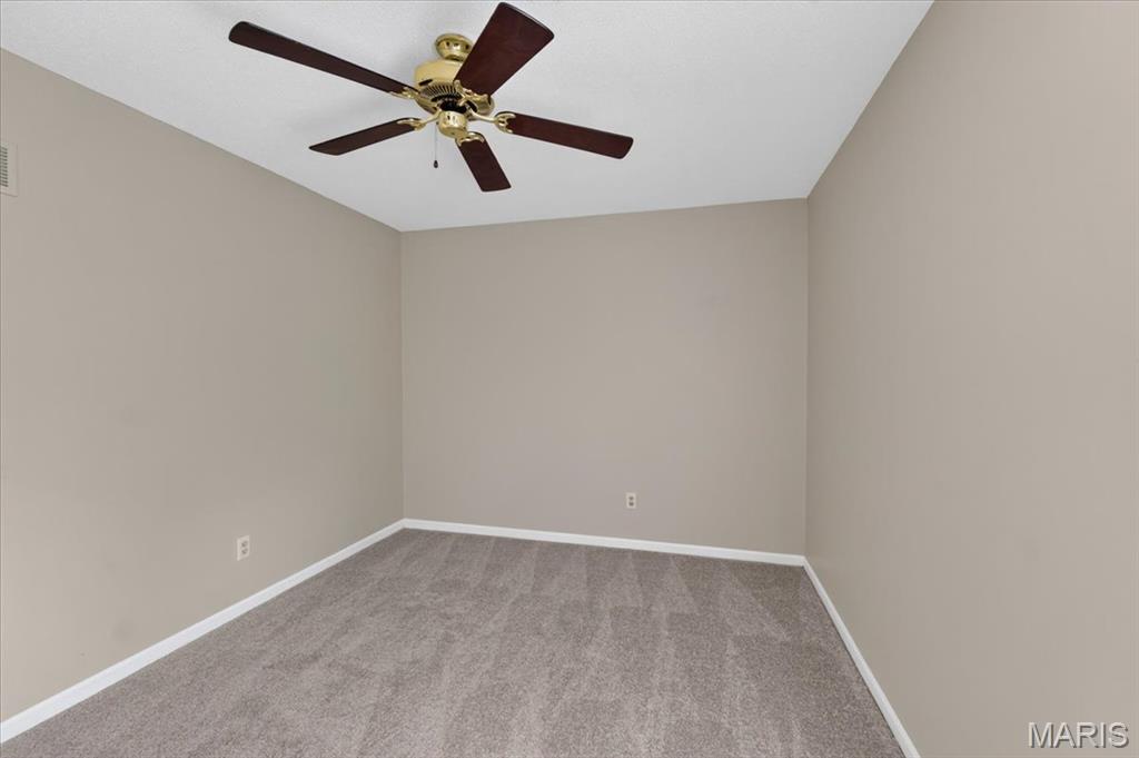 1032 Oak Glen Circle Property Photo 23