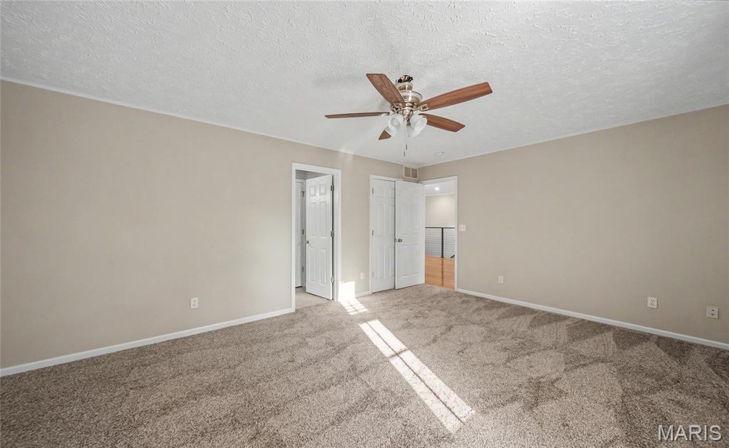 821 Cambridge Drive Property Photo 16