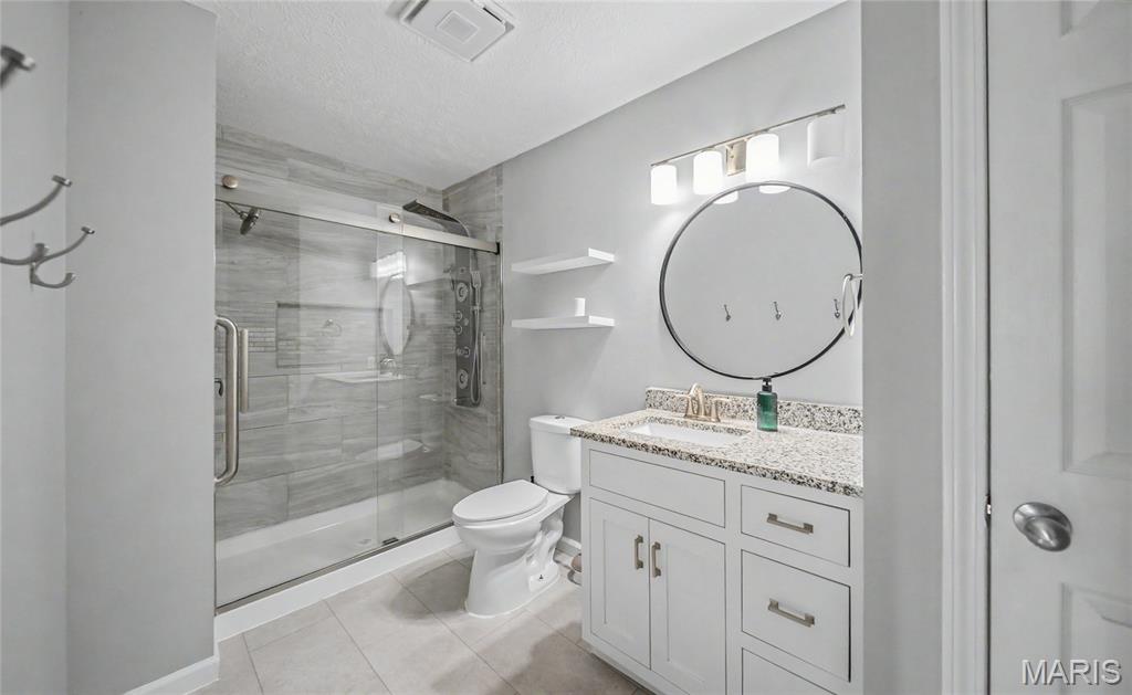 821 Cambridge Drive Property Photo 17