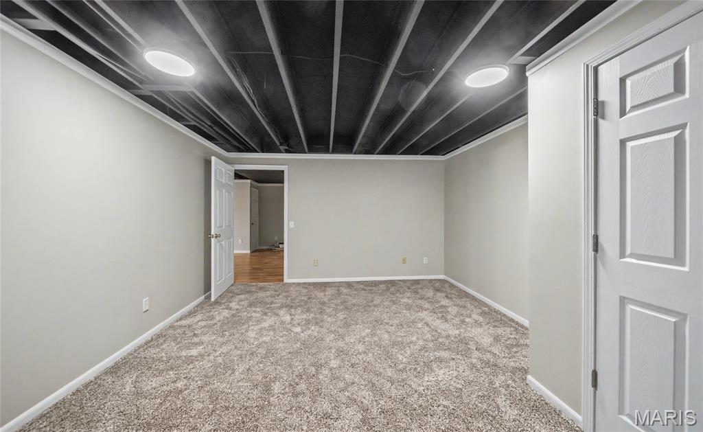 821 Cambridge Drive Property Photo 29