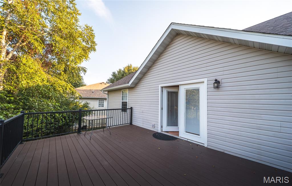 821 Cambridge Drive Property Photo 36