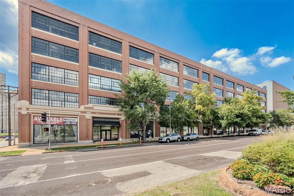 4100 Forest Park Avenue 305 Property Photo 1