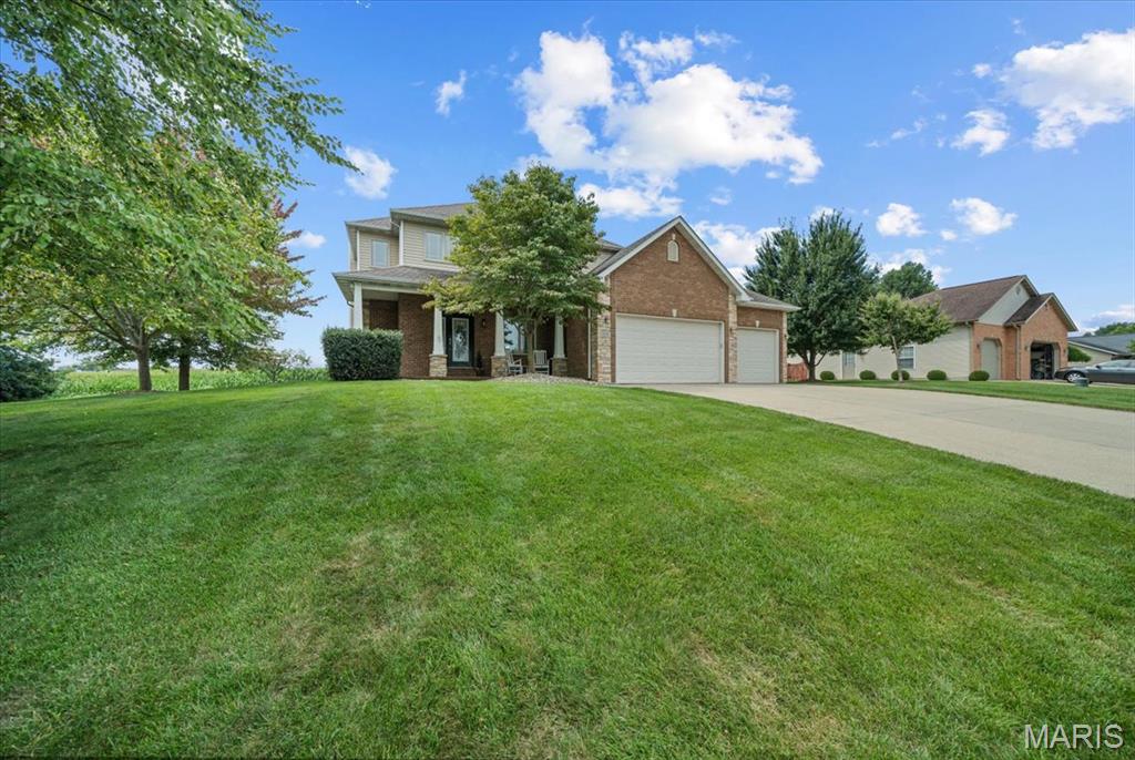 2045 Grandview Drive Property Photo 1