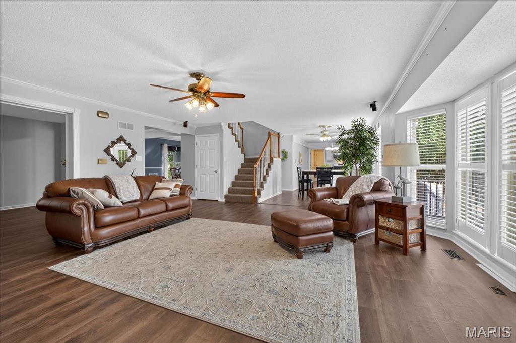 312 Quiet Country Drive Property Photo 12