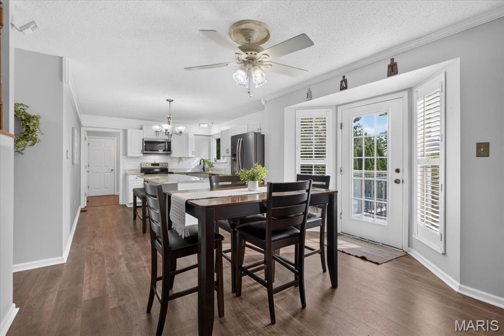 312 Quiet Country Drive Property Photo 14