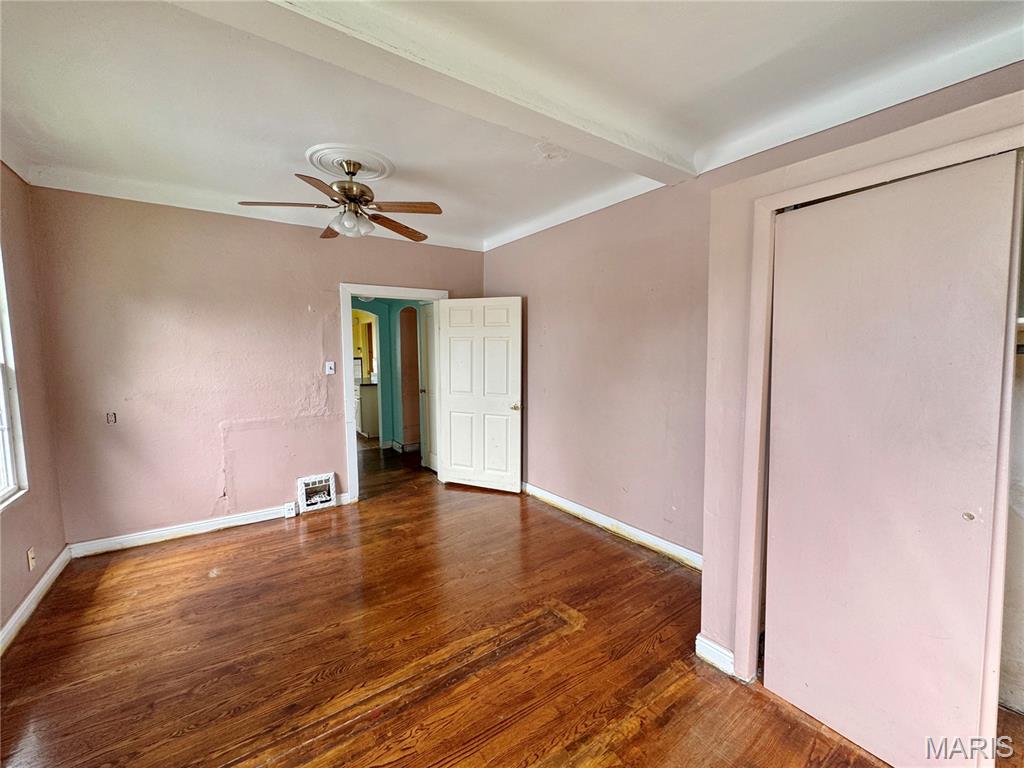 9705 Perrin Avenue Property Photo 6