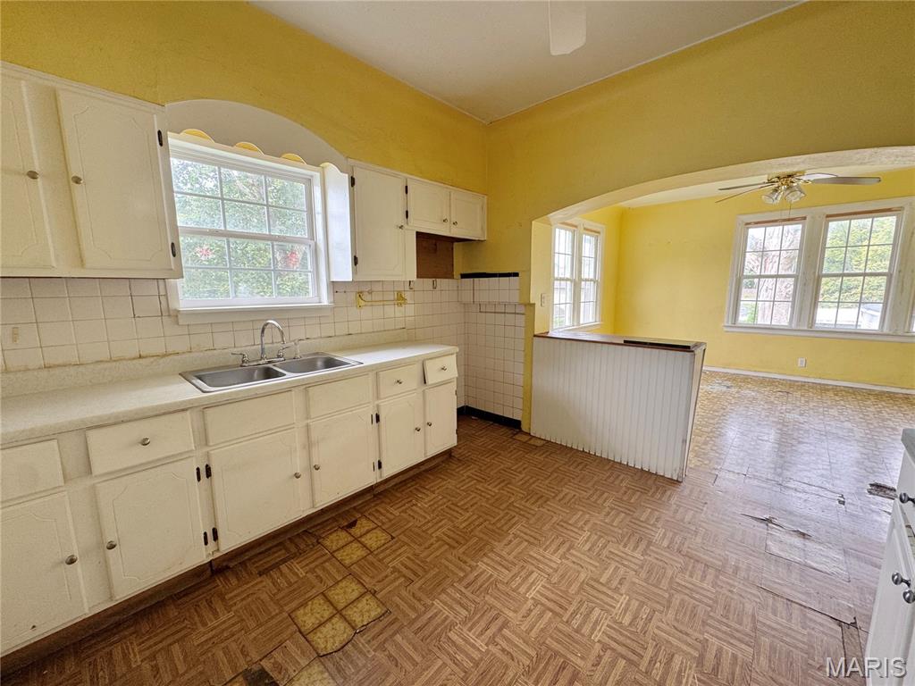 9705 Perrin Avenue Property Photo 12