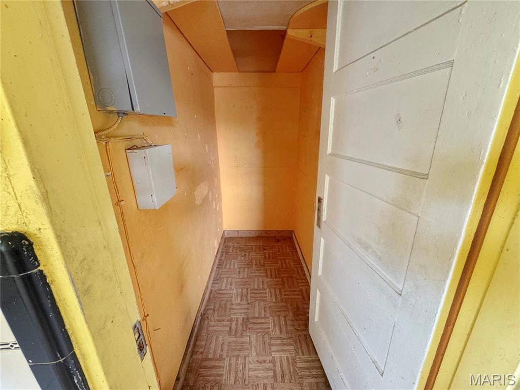 9705 Perrin Avenue Property Photo 16