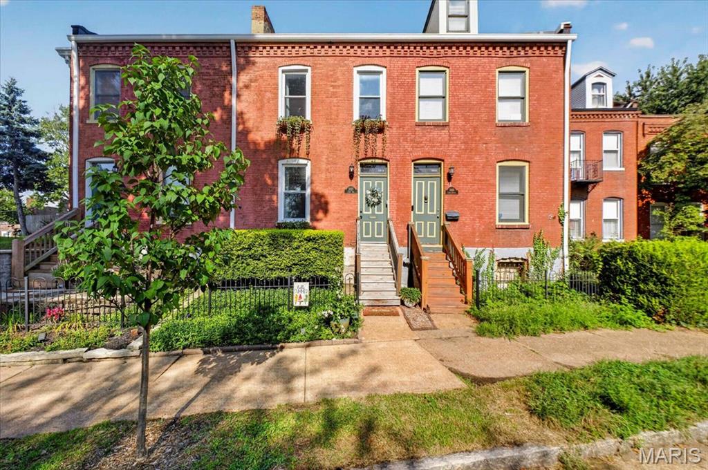 2823 Lemp Avenue Property Photo 1