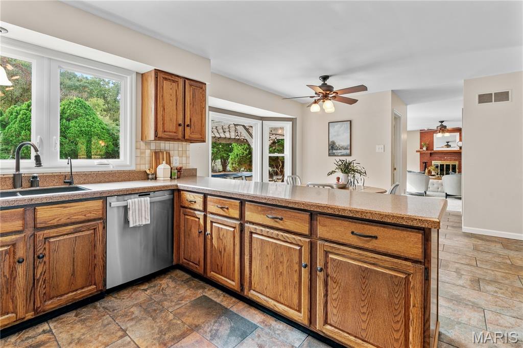 1124 Kiefer Creek Meadows Drive Property Photo 22