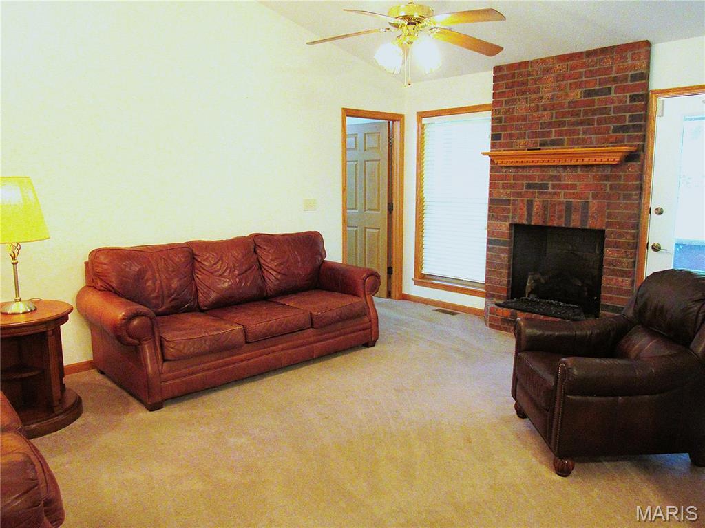 3208 Leverett Court Property Photo 6
