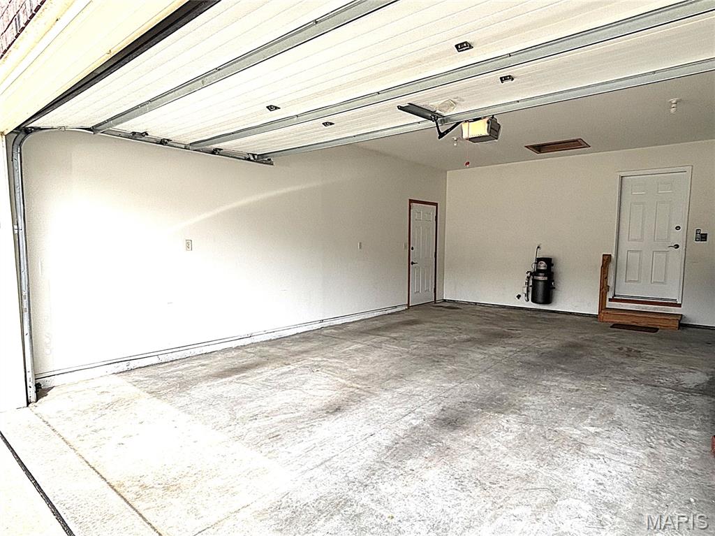 3208 Leverett Court Property Photo 27