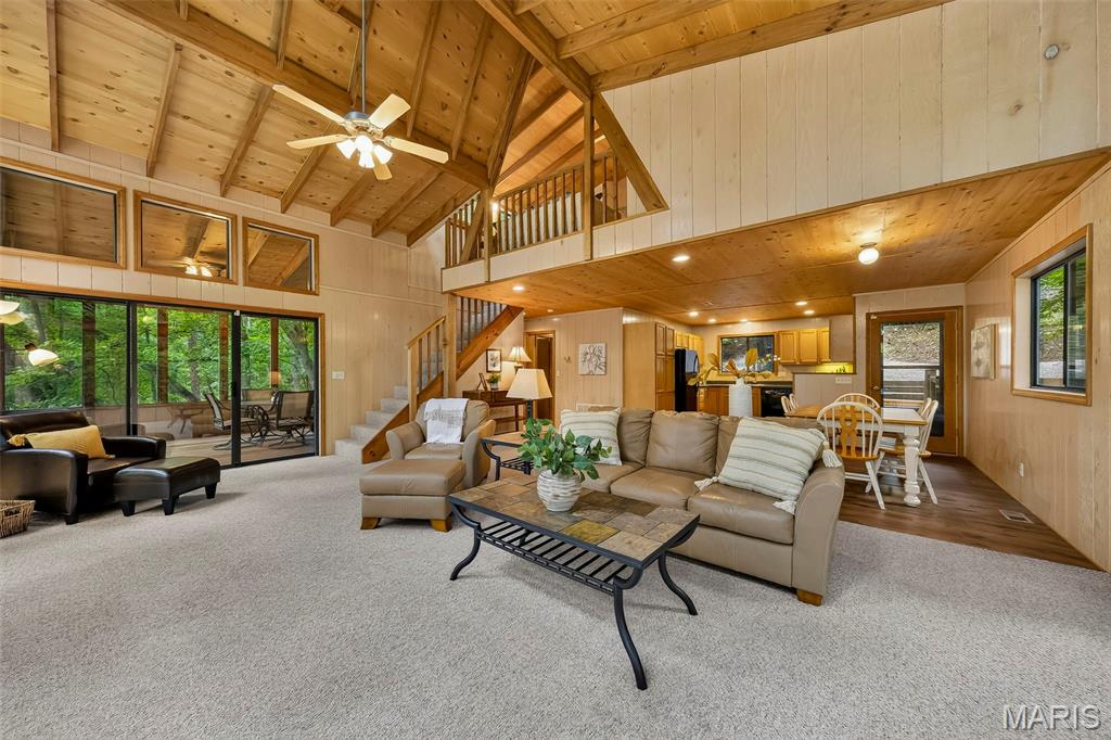 2408 N Kitzbuhl Drive Property Photo 11