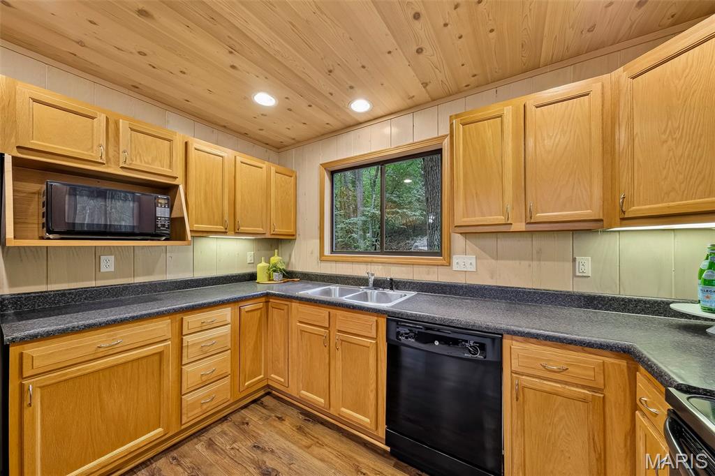 2408 N Kitzbuhl Drive Property Photo 15