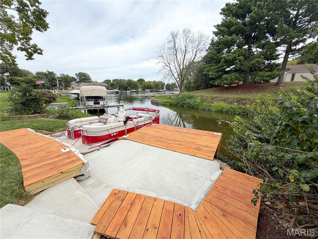 14 Bayside Court Property Photo 3