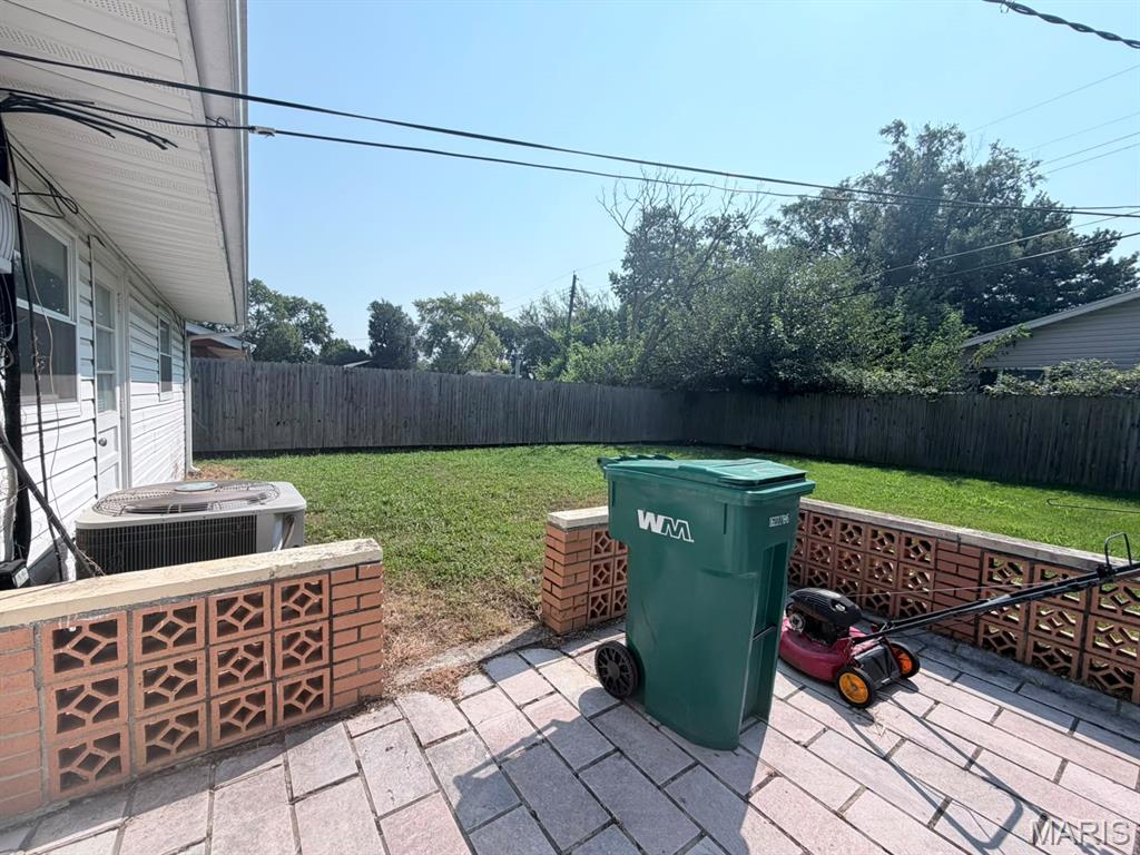 214 Donald Street Property Photo 2