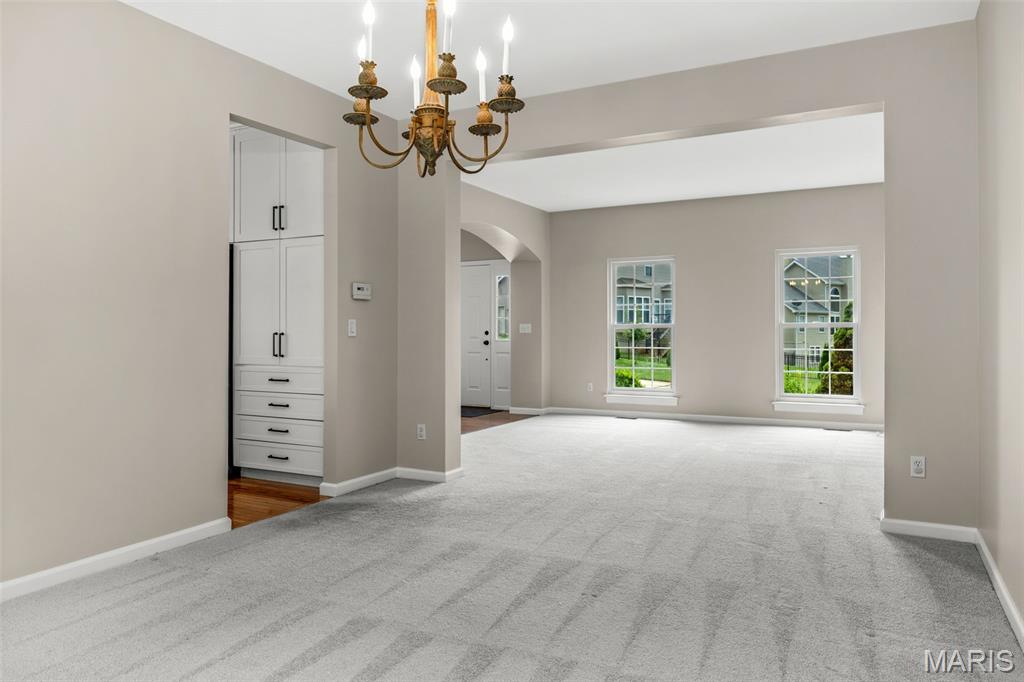 4185 Stonecroft Drive Property Photo 8