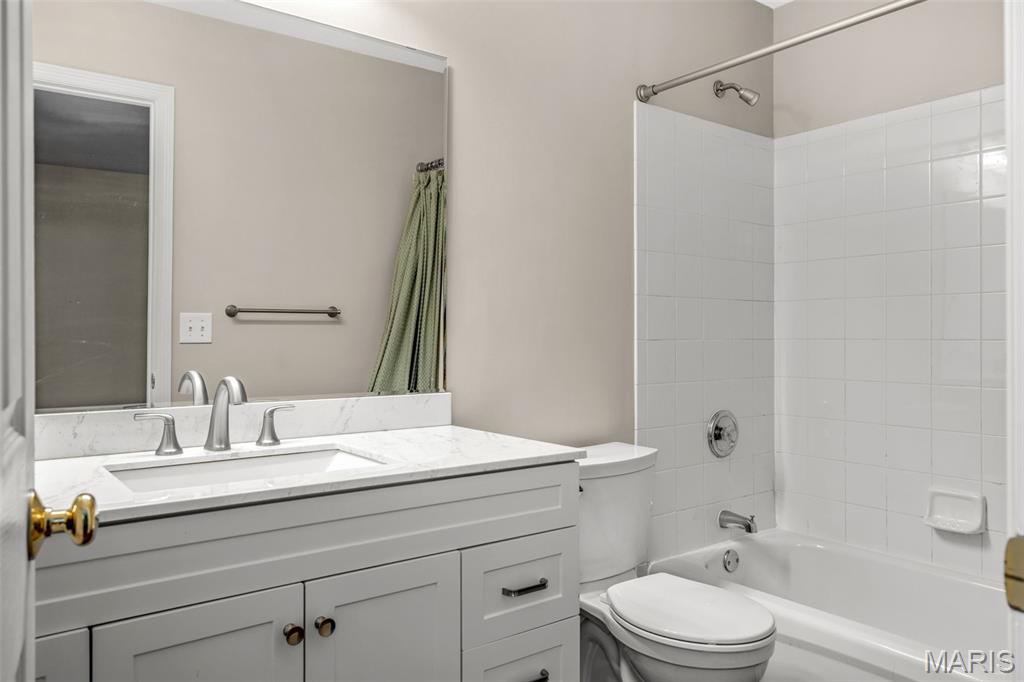 4185 Stonecroft Drive Property Photo 26