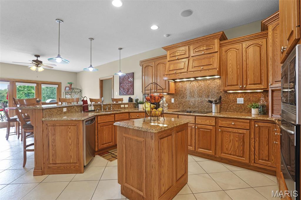 105 Fox Hill Court Property Photo 26