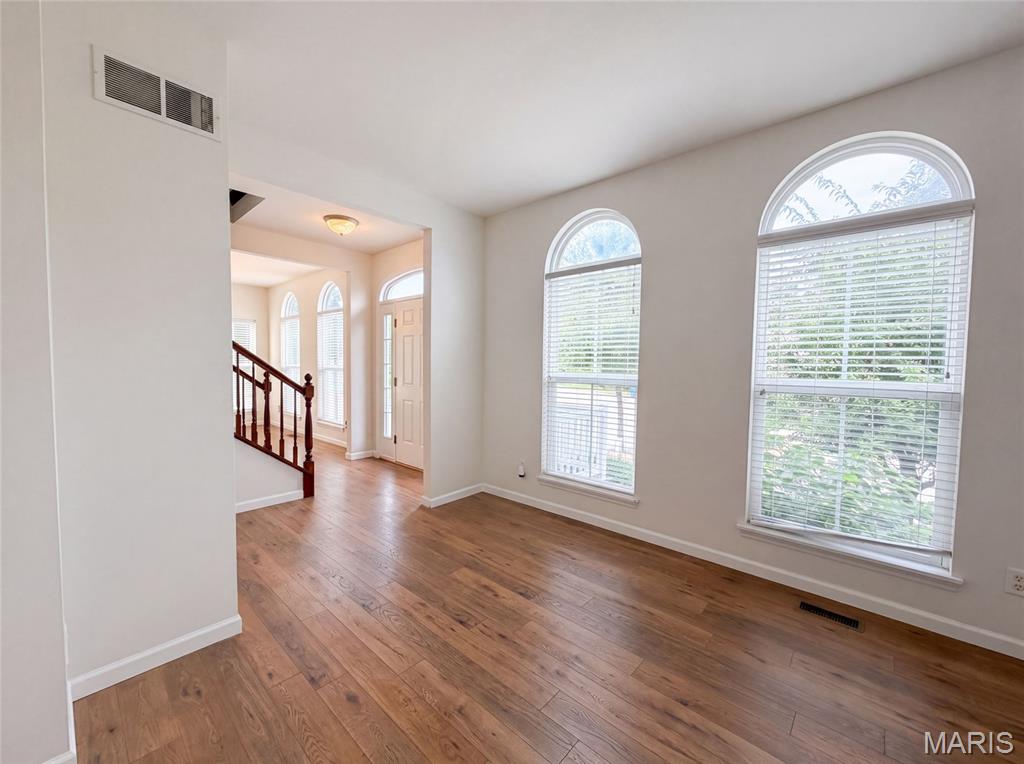 2556 Viola Gill Lane Property Photo 3