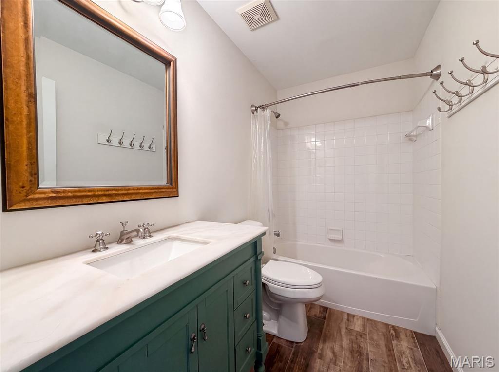 2556 Viola Gill Lane Property Photo 18