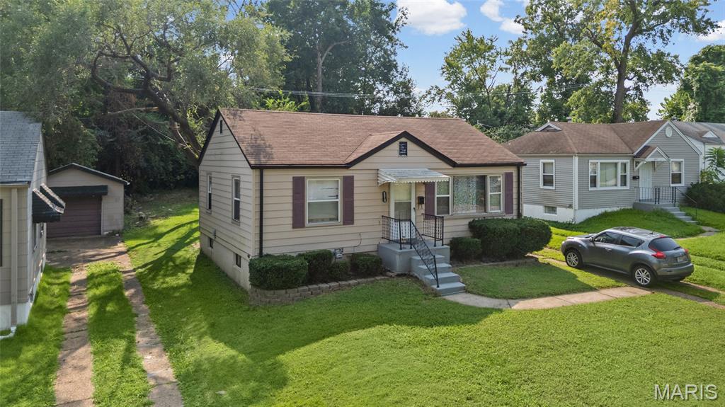 6010 Eaton Drive Property Photo 5