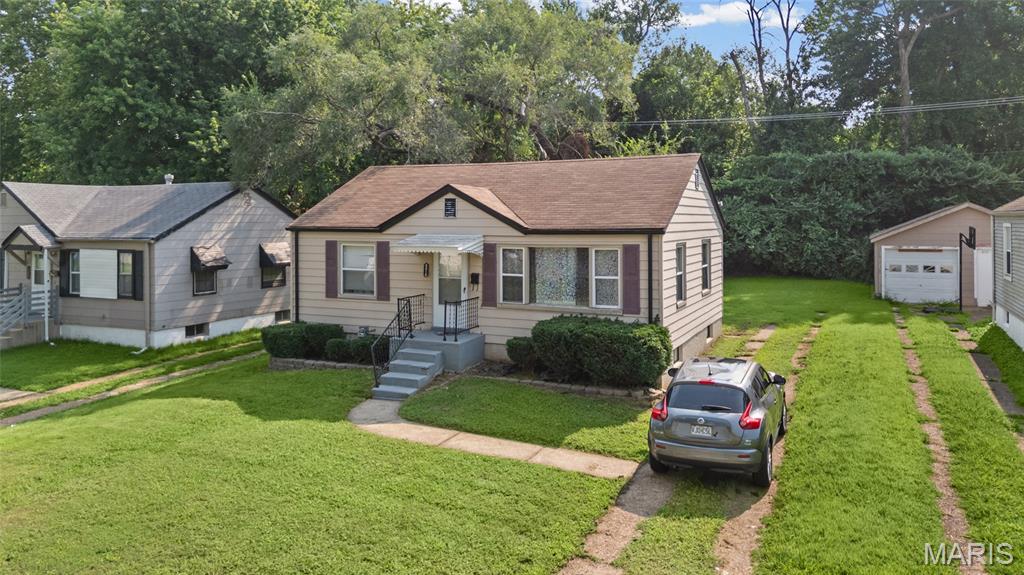 6010 Eaton Drive Property Photo 7