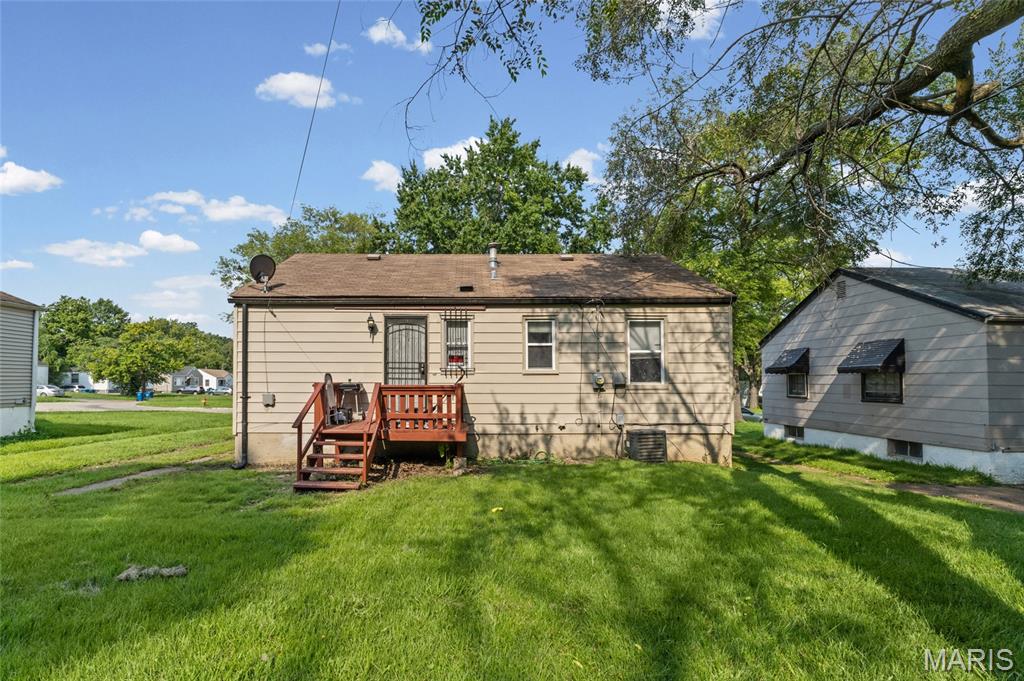 6010 Eaton Drive Property Photo 9