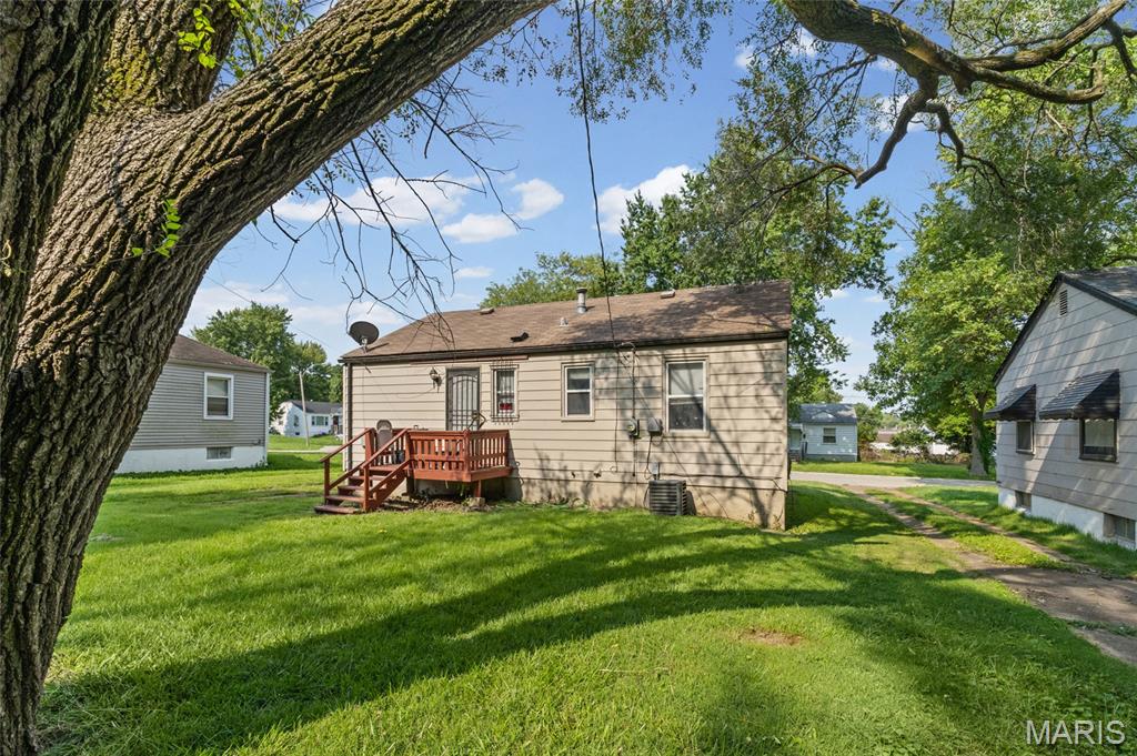 6010 Eaton Drive Property Photo 12