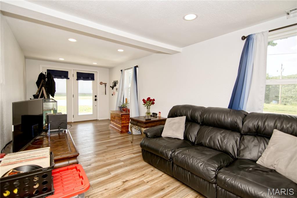 286 Wildflower Avenue Property Photo 3