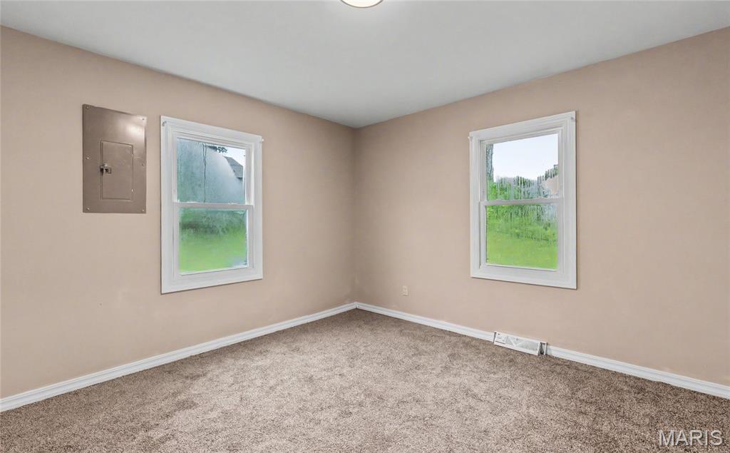 1116 E 9th Street Property Photo 18