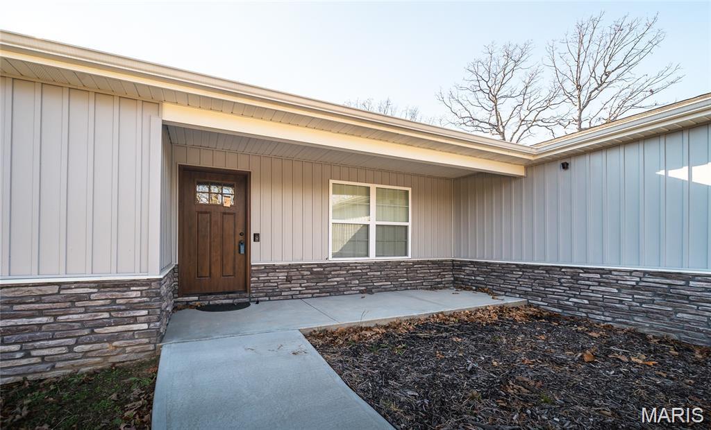 13272 Half Drive Property Photo 3
