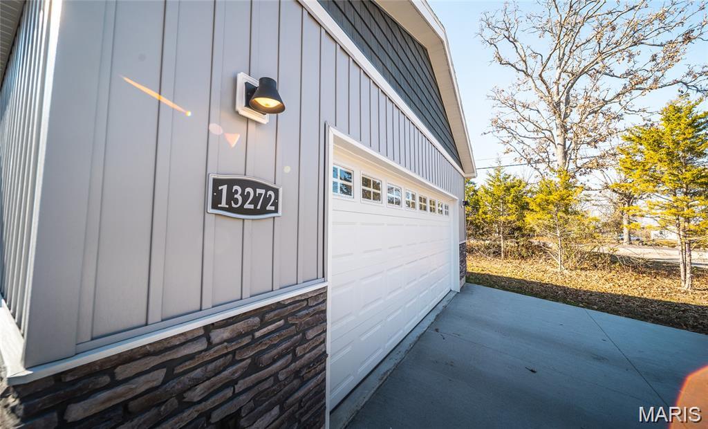 13272 Half Drive Property Photo 4
