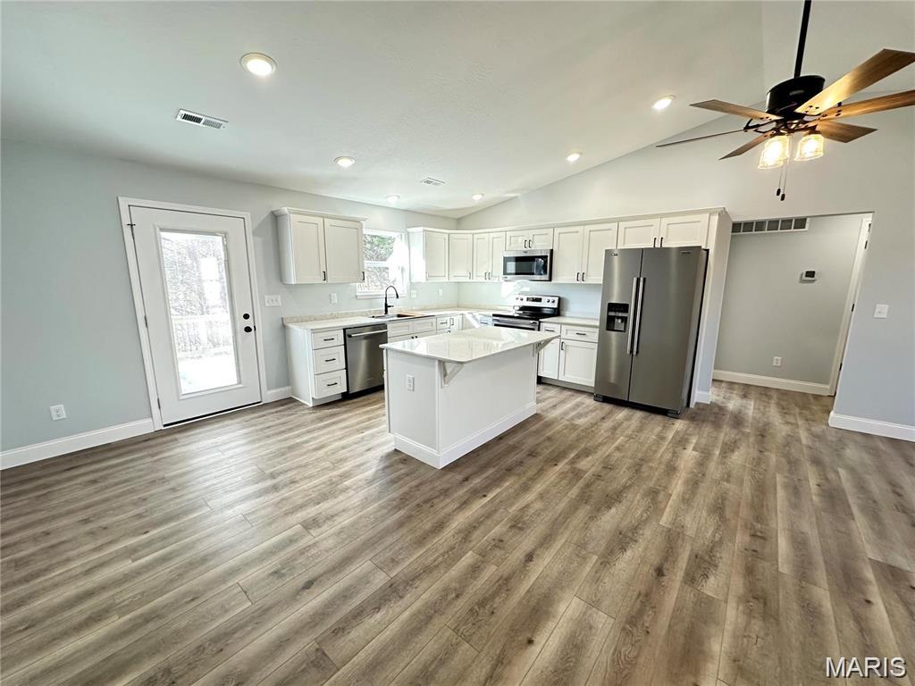 13272 Half Drive Property Photo 6