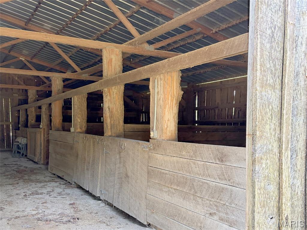 15219 Devils Boot Road Property Photo 3