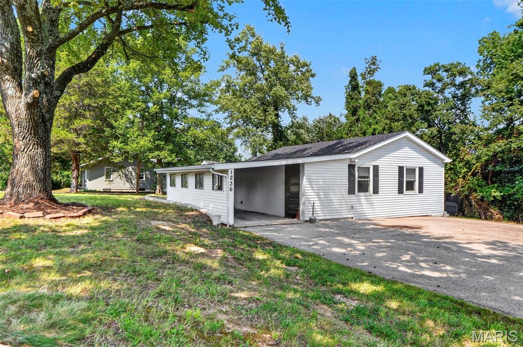 1236 Highway 109 Property Photo 3