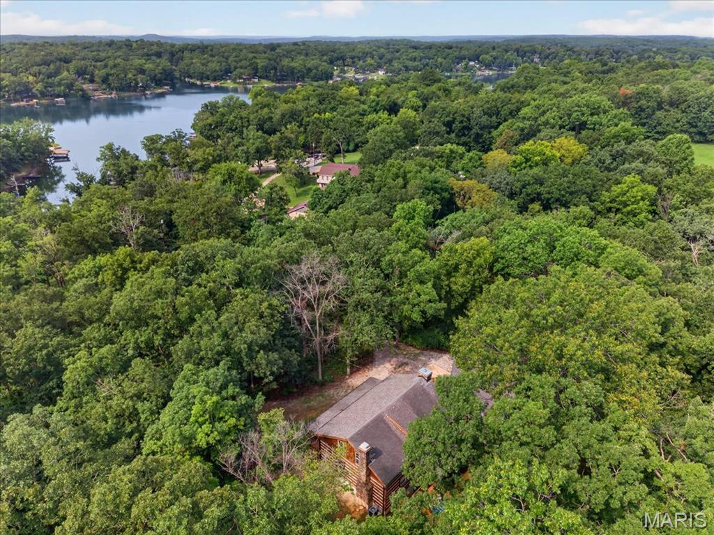 6195 N Lakeshore Drive Property Photo 2