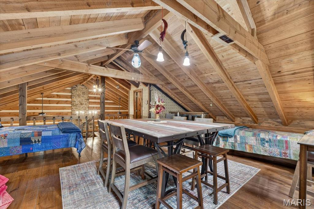 6195 N Lakeshore Drive Property Photo 25